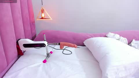 Snapshot of megansaenz_1 chatting on 2, 10, 2025 Megan online show from 2, 10, 2025