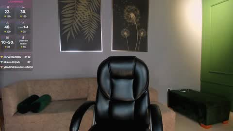 Snapshot of meganscottx chatting on 7, 12, 2024 Megan online show from 7, 12, 2024