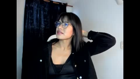 Snapshot of meganthompsonn chatting on 1, 7, 2026 Megan online show from 1, 7, 2026