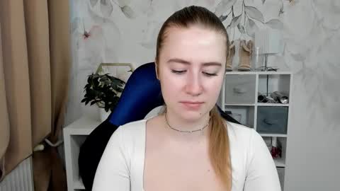 Snapshot of meganx_candy chatting on 15, 5, 2026 Megan online show from 15, 5, 2026