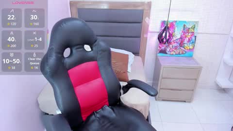 M E G A N  online show from 24, 10, 2025