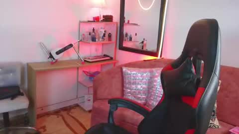 Snapshot of meggan_greey chatting on 12, 7, 2026 Your best slave online show from 12, 7, 2026