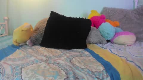 Meggan online show from 5, 2, 2025