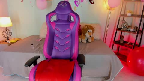 Meggan online show from 27, 2, 2025