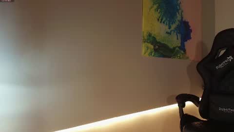 MEGGAN LUXX online show from 6, 8, 2026