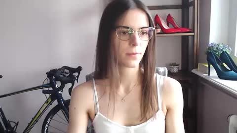 Megi online show from 12, 2, 2026