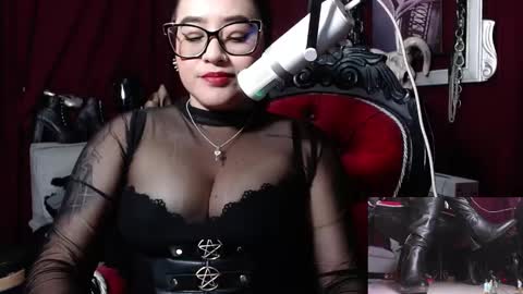 Snapshot of megoddessara chatting on 4, 1, 2025 Goddess Sara online show from 4, 1, 2025