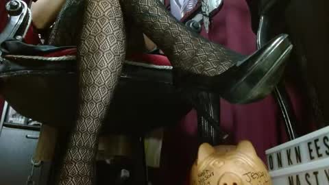 Snapshot of megoddessara chatting on 31, 5, 2026 Goddess Sara online show from 31, 5, 2026