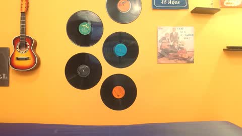 MEIS online show from 15, 9, 2025