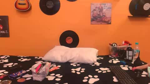 MEIS online show from 20, 12, 2025