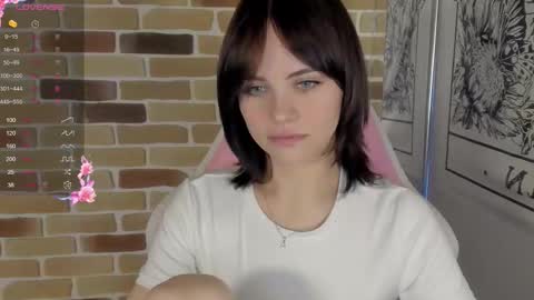 Snapshot of mekepo chatting on 13, 10, 2025 Katie  Payne online show from 13, 10, 2025