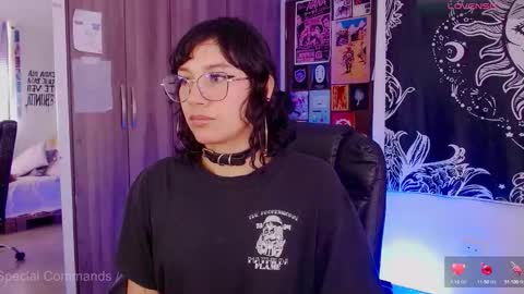 Melissa  -  -  Please help me to reach 100 thumbs up online show from 9, 9, 2025