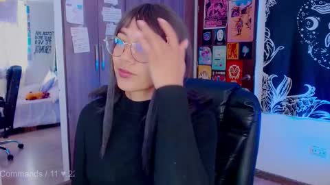 Melissa  -  -  Please help me to reach 100 thumbs up online show from 15, 10, 2025