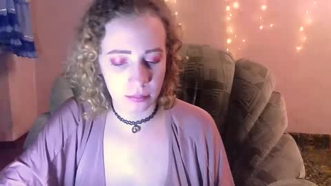 Mel Mellie online show from 3, 2, 2025