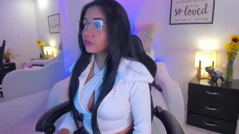 melan_owen online show from 28, 6, 2026