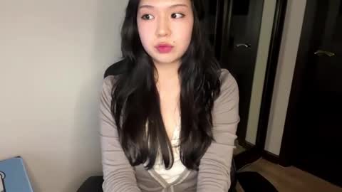 Snapshot of melana_love chatting on 4, 3, 2025 Melana online show from 4, 3, 2025
