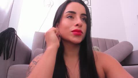 melani greyy online show from 1, 11, 2025
