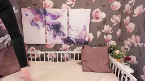 Snapshot of melanie_grant chatting on 28, 2, 2025 Melanie online show from 28, 2, 2025