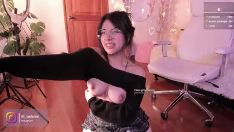 Melanie online show from 25, 2, 2025