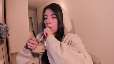 Snapshot of melanie_owo chatting on 6, 1, 2026 Melanie online show from 6, 1, 2026