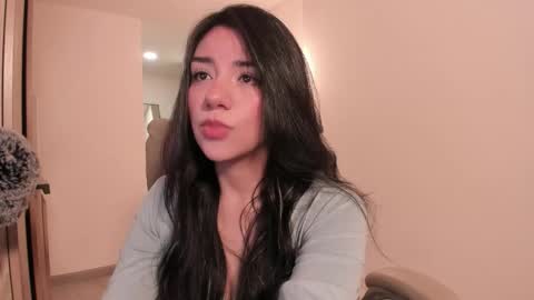 Snapshot of melanie_owo chatting on 8, 1, 2026 Melanie online show from 8, 1, 2026