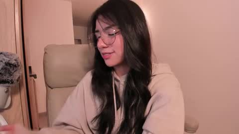 Snapshot of melanie_owo chatting on 15, 1, 2026 Melanie online show from 15, 1, 2026