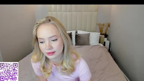 Snapshot of melanie_ryer chatting on 17, 9, 2025 Melanie online show from 17, 9, 2025