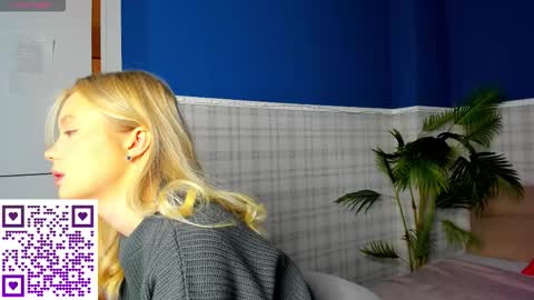 Snapshot of melanie_ryer chatting on 13, 10, 2025 Melanie online show from 13, 10, 2025