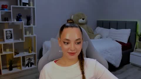 MelanieAlves online show from 28, 11, 2025