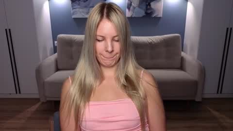 Melanie Bennett online show from 12, 11, 2025