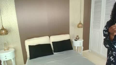 Melanie online show from 6, 11, 2025