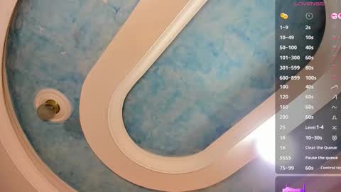 Snapshot of melanierioss_ chatting on 25, 11, 2025 online show from 25, 11, 2025