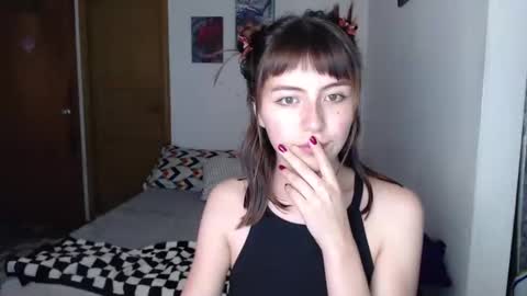 Snapshot of melanies_dream chatting on 12, 3, 2025 Princess Consuela Banana Hammock online show from 12, 3, 2025