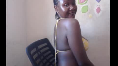 Snapshot of melanin_coco chatting on 17, 9, 2025 Bene online show from 17, 9, 2025