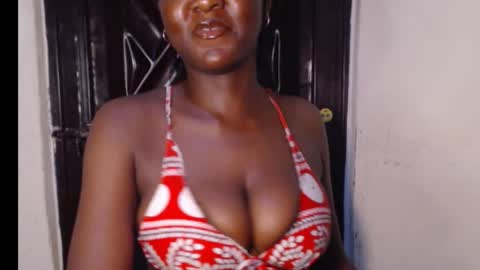 Snapshot of melanin_coco chatting on 27, 9, 2025 Bene online show from 27, 9, 2025