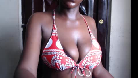 Snapshot of melanin_coco chatting on 2, 10, 2025 Bene online show from 2, 10, 2025