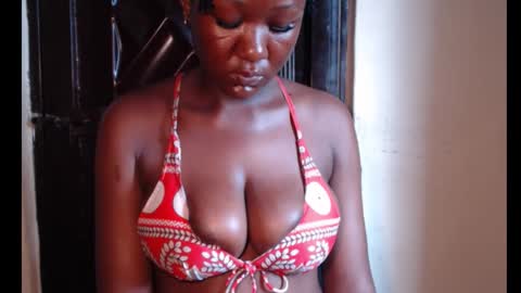 Snapshot of melanin_coco chatting on 6, 10, 2025 Bene online show from 6, 10, 2025