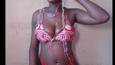 Snapshot of melanin_coco chatting on 18, 10, 2025 Bene online show from 18, 10, 2025