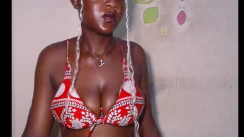 Snapshot of melanin_coco chatting on 18, 10, 2025 Bene online show from 18, 10, 2025