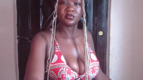 Snapshot of melanin_coco chatting on 31, 10, 2025 Bene online show from 31, 10, 2025