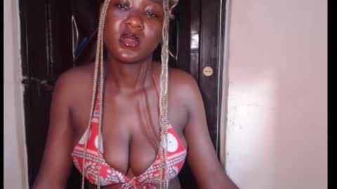 Snapshot of melanin_coco chatting on 1, 11, 2025 Bene online show from 1, 11, 2025
