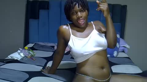 Snapshot of melanin_moon chatting on 28, 6, 2026 Moon online show from 28, 6, 2026
