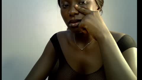 Snapshot of melanine_floral chatting on 8, 2, 2025 Praiz online show from 8, 2, 2025