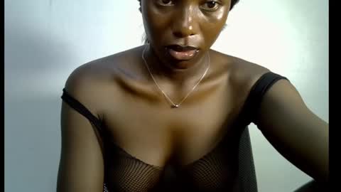 Snapshot of melanine_floral chatting on 14, 2, 2025 Praiz online show from 14, 2, 2025