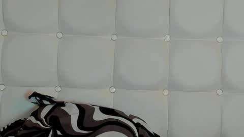 melanniebrown online show from 13, 2, 2025