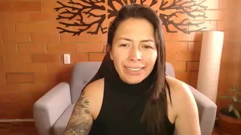 Snapshot of melanny_69 chatting on 4, 10, 2025 Melanny online show from 4, 10, 2025