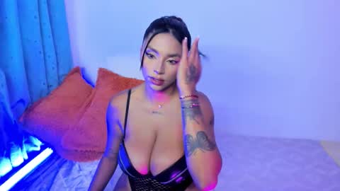 Snapshot of melanny_skies chatting on 11, 11, 2025 Melanny online show from 11, 11, 2025