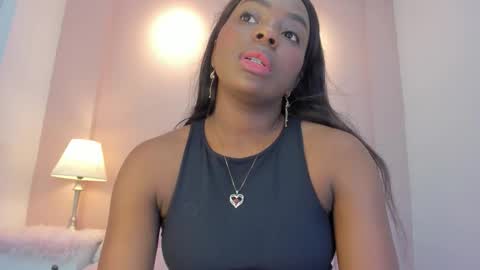 Snapshot of melany_ebonyy chatting on 15, 11, 2025 Melanie online show from 15, 11, 2025
