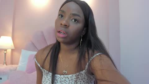 Snapshot of melany_ebonyy chatting on 18, 11, 2025 Melanie online show from 18, 11, 2025