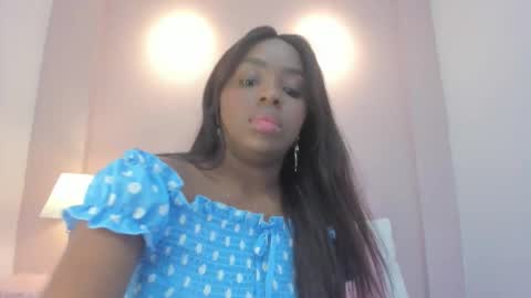 Snapshot of melany_ebonyy chatting on 24, 11, 2025 Melanie online show from 24, 11, 2025